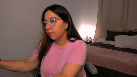 Snapshot of dulce_brithany chatting on 10/12/25, 12:48 dulce brithany online show from 10/12/25, 12:48