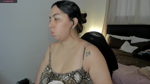 Snapshot of dulce_brithany chatting on 12/21/25, 11:06 dulce brithany online show from 12/21/25, 11:06