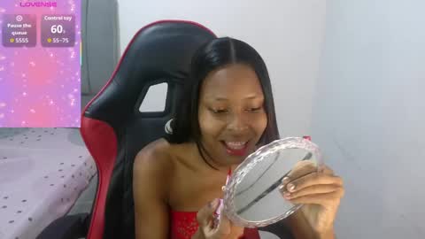 dulce_camx online show from 05/19/26, 03:57