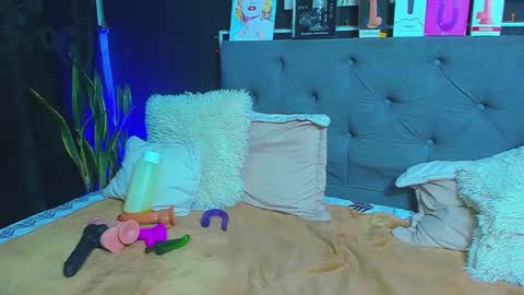 C E L E S T E  online show from 02/03/25, 11:36