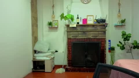 C E L E S T E  online show from 04/15/26, 02:35