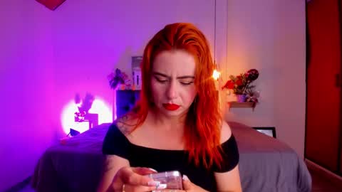 Snapshot of dulce_charlottee chatting on 02/02/25, 04:00 DULCE online show from 02/02/25, 04:00