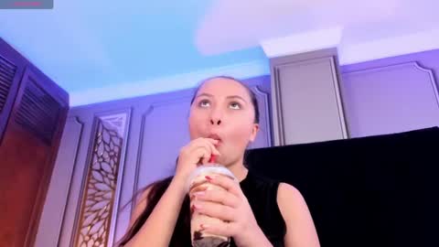 Dulce online show from 04/18/26, 07:58