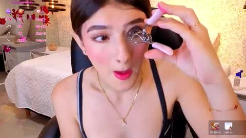 dulce_isabel_ online show from 02/05/26, 03:11