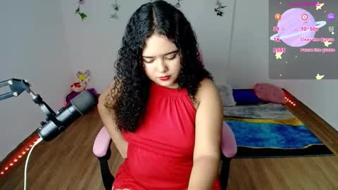 Snapshot of dulce_julieta_ chatting on 02/14/25, 08:26 Dulce online show from 02/14/25, 08:26