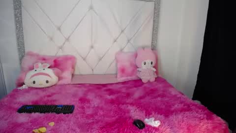 dulce_kiy online show from 05/19/26, 08:53