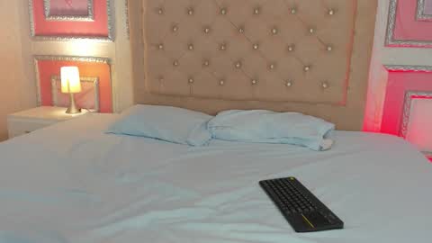 Dulce  online show from 02/03/26, 06:40