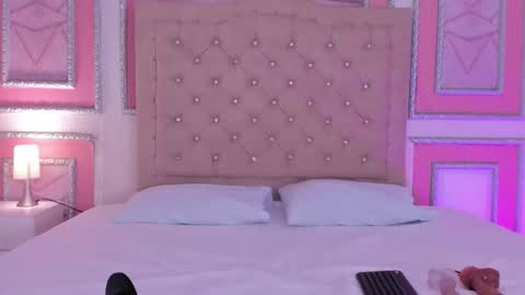 Dulce  online show from 03/03/26, 05:02