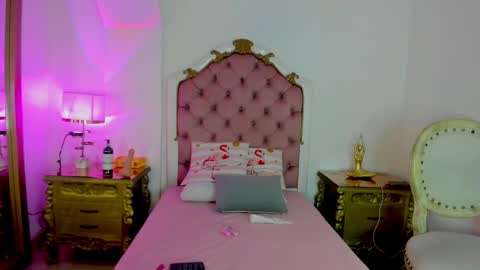dulce_tentacion___ online show from 05/06/26, 11:37