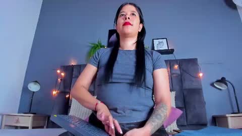 Snapshot of dulceaurora_ chatting on 07/14/26, 02:49 DULCE AURORA online show from 07/14/26, 02:49