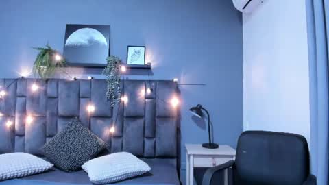 Snapshot of dulceaurora_ chatting on 07/16/26, 02:50 DULCE AURORA online show from 07/16/26, 02:50