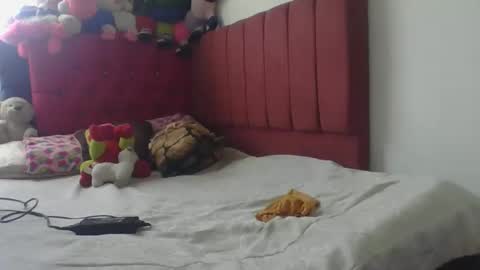 dulcekatty18 online show from 09/14/25, 05:01