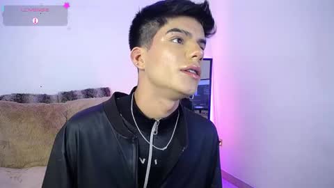 Dulcey online show from 10/23/25, 05:29