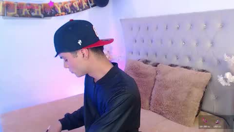 Dulcey online show from 10/26/25, 04:07