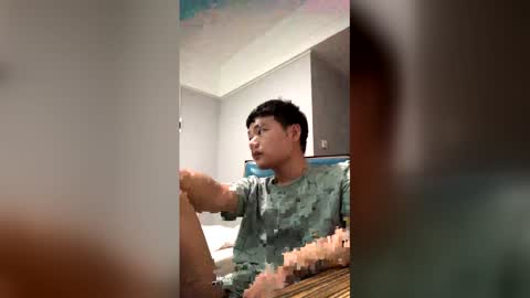 Snapshot of dumeila chatting on 03/21/26, 12:10 dumeila online show from 03/21/26, 12:10