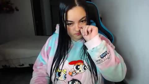 Snapshot of dumont_model chatting on 10/06/25, 02:09 Nicole   online show from 10/06/25, 02:09