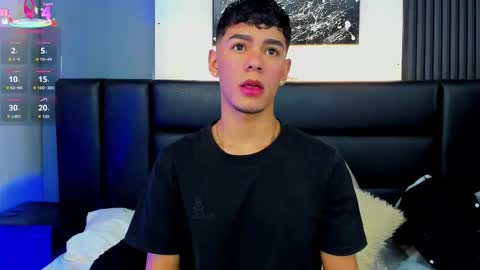 Snapshot of duolust chatting on 10/30/25, 11:44 Thomas and Noah online show from 10/30/25, 11:44