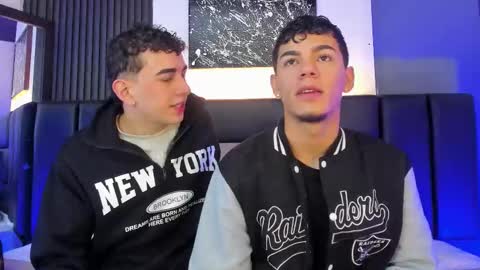 Snapshot of duolust chatting on 11/20/25, 12:16 Thomas and Noah online show from 11/20/25, 12:16