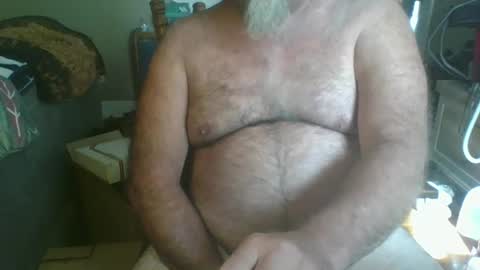 Snapshot of durdyone2025 chatting on 10/17/25, 05:59 durdyone2025 online show from 10/17/25, 05:59