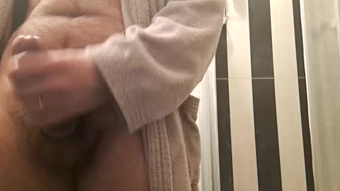 Snapshot of durocostante chatting on 02/26/25, 05:09 Duro per te.... Hard for U online show from 02/26/25, 05:09