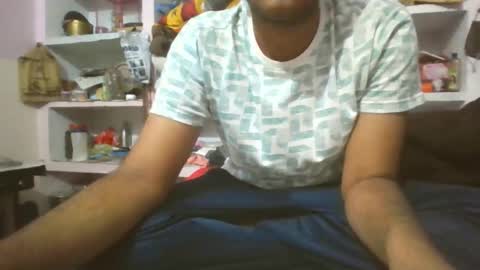dusky_aarav online show from 11/23/25, 11:43