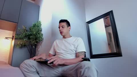 Dustin Sonne online show from 02/11/25, 06:30