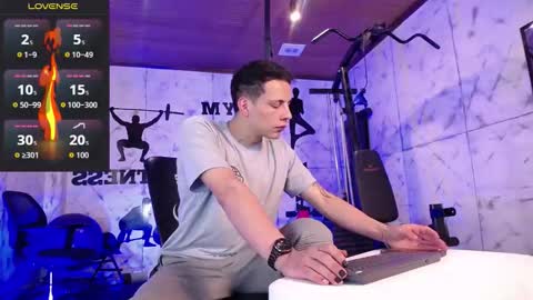 Dustin Sonne online show from 10/18/25, 03:53