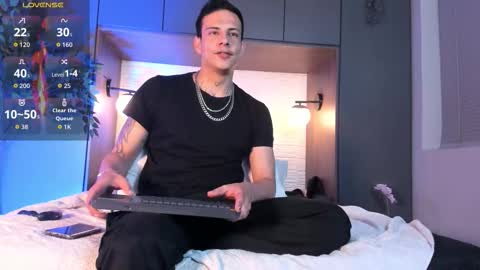 Dustin Sonne online show from 11/25/25, 04:01