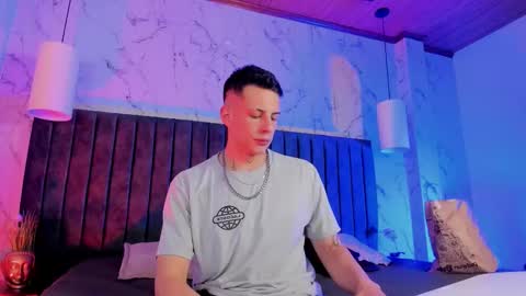 Dustin Sonne online show from 12/19/25, 03:46