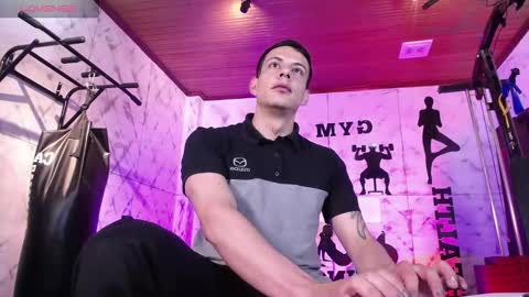 Dustin Sonne online show from 02/04/26, 03:34