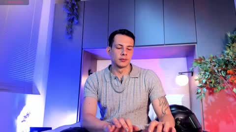 Dustin Sonne online show from 02/05/26, 03:55