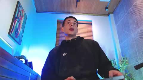 Dustin Sonne online show from 03/23/26, 03:32