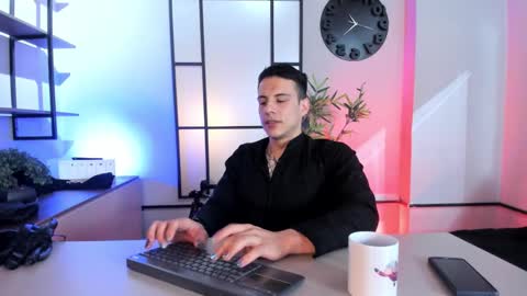 Dustin Sonne online show from 03/25/26, 04:07