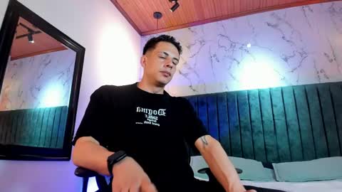 Dustin Sonne online show from 06/01/26, 03:30