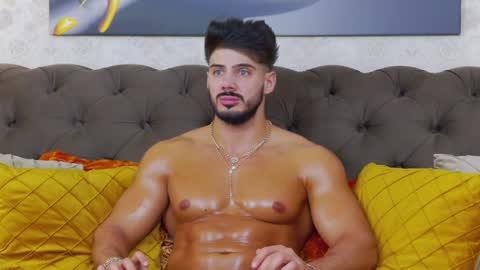 Dustin online show from 01/15/25, 11:19