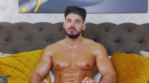 Dustin online show from 02/12/25, 06:08