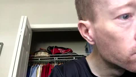 Snapshot of dustinthesweettalker chatting on 12/14/24, 04:31 Dustinthesweettalker online show from 12/14/24, 04:31