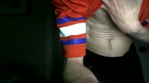 Snapshot of dustinthesweettalker chatting on 10/19/25, 04:57 Dustinthesweettalker online show from 10/19/25, 04:57