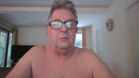 Snapshot of dutchsmooth chatting on 01/09/26, 08:17 dutchsmooth online show from 01/09/26, 08:17