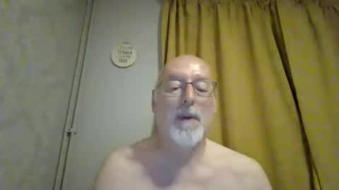 Snapshot of dutchunclejohn chatting on 06/24/26, 10:20 DutchUncleJohn online show from 06/24/26, 10:20
