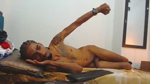 Snapshot of duvanf18 chatting on 05/05/26, 03:47 Elburrito online show from 05/05/26, 03:47