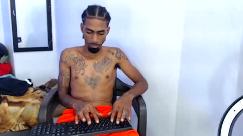 Snapshot of duvanf18 chatting on 06/29/26, 10:37 Elburrito online show from 06/29/26, 10:37