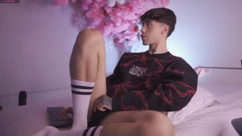 Dwayne xx online show from 12/06/24, 05:11