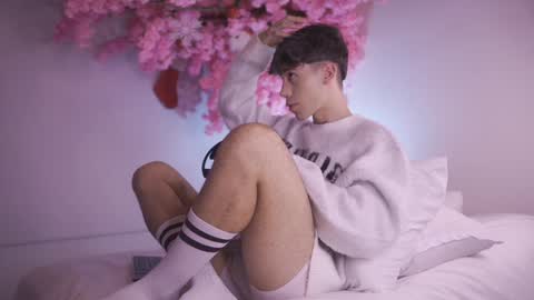 Dwayne xx online show from 12/24/24, 09:22