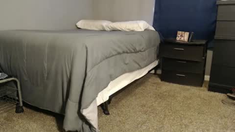 dwhitey4u online show from 01/01/25, 08:15