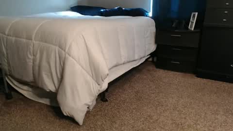 dwhitey4u online show from 10/02/25, 03:08