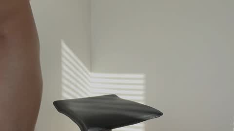 dxbsweeng online show from 10/14/25, 08:53