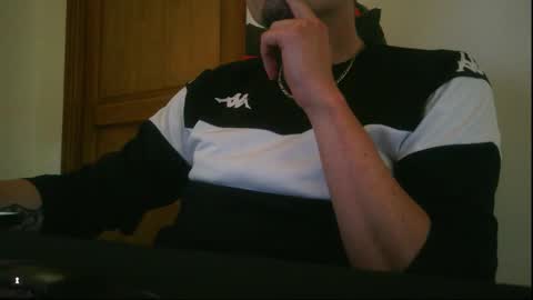 dy22__ online show from 10/22/25, 03:56