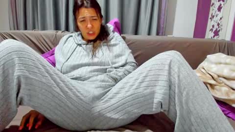 dayana online show from 02/19/25, 09:14