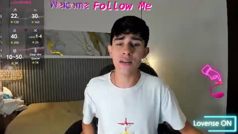 Snapshot of dyla_n18_ chatting on 06/19/26, 07:06 dyla_n18_ online show from 06/19/26, 07:06